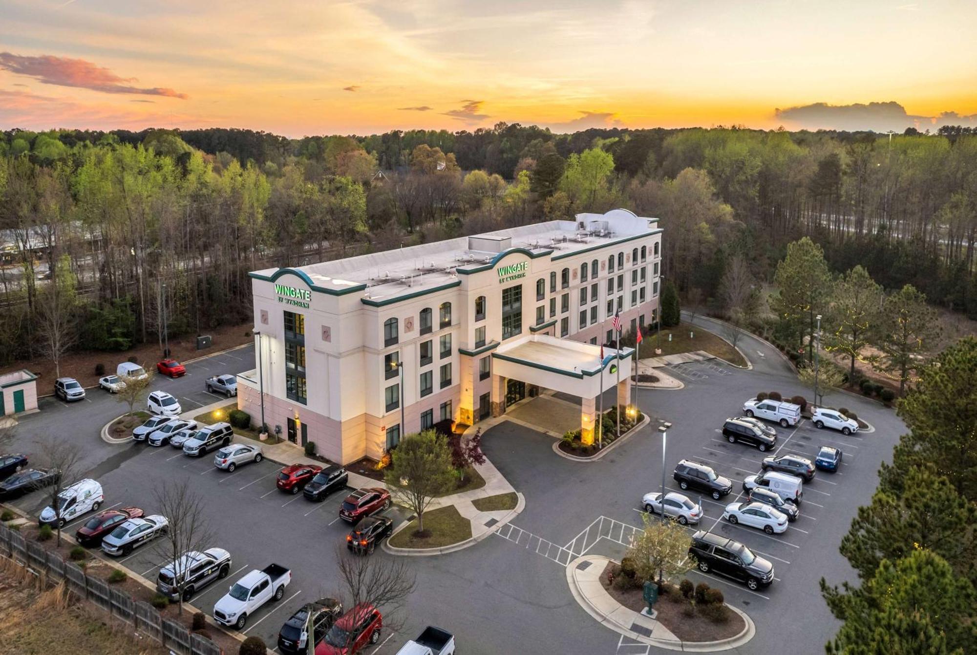 Wingate By Wyndham State Arena Raleigh/Cary Hotel Exterior photo